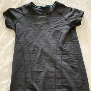 size 14 girls ivivva black swiftly tech